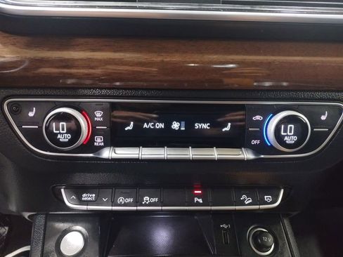 Used 2022 Audi Q5 2.0T Premium image 28