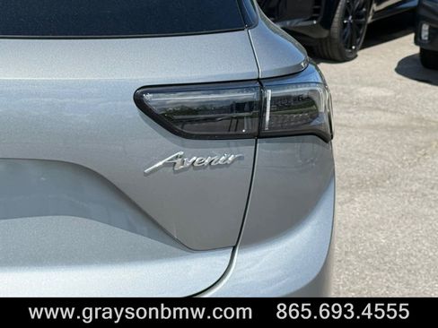 Used 2024 Buick Envision Avenir AWD/4WD image 12