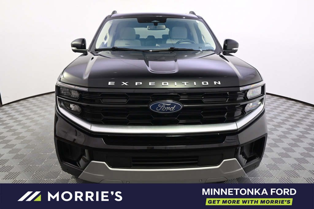 Used 2025 Ford Expedition Max Platinum w/ Platinum Ultimate Package AWD/4WD image 10