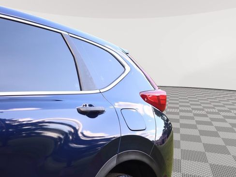 Used 2019 Honda CR-V LX image 11