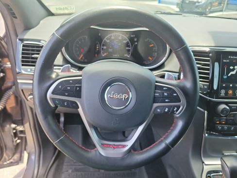 Used 2020 Jeep Grand Cherokee Trailhawk w/ Premium Lighting Group AWD/4WD image 23