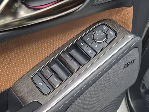 Used 2024 Lexus GX 550 image 19