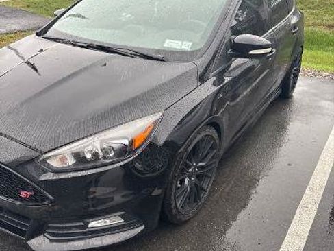 Certified 2018 Ford Focus ST w/ Equipment Group 402A FWD image 1