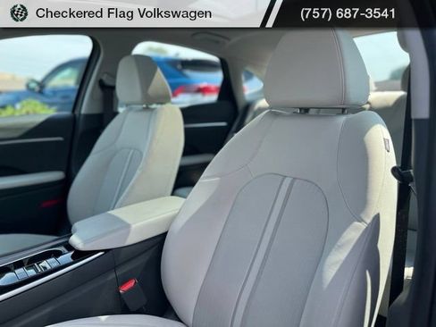 Used 2023 Hyundai Sonata SEL w/ Convenience Package FWD image 20