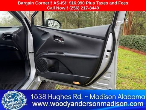 Used 2016 Toyota Prius Two image 25