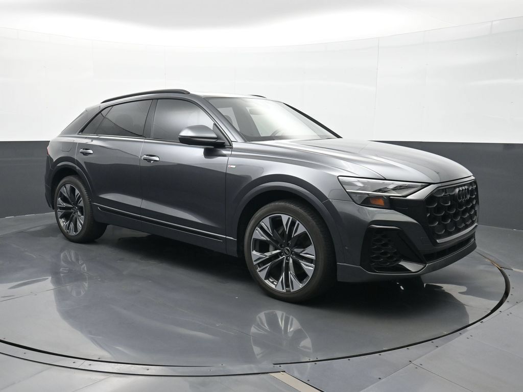 Used 2025 Audi Q8 Premium Plus AWD/4WD image 24