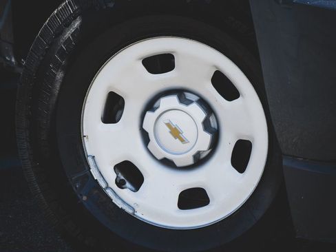 Used 2019 Chevrolet Colorado W/T RWD image 11