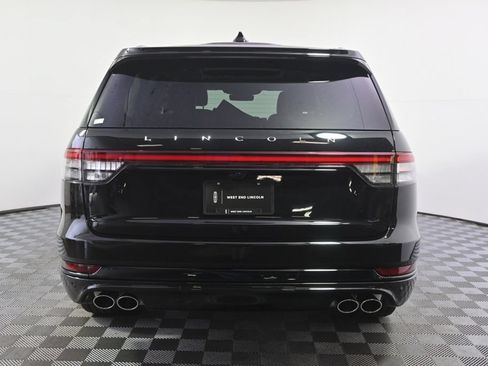 New 2026 Lincoln Aviator AWD w/ Jet Appearance Package image 5
