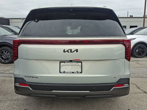New 2026 Kia Carnival SX Prestige FWD image 6