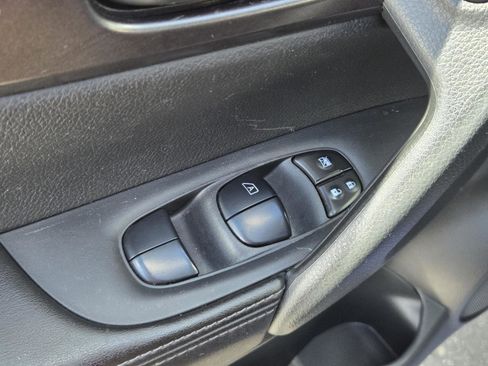 Used 2022 Nissan Rogue Sport S image 20