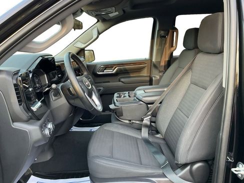 Used 2024 GMC Sierra 1500 Elevation w/ X31 Off-Road Package image 9