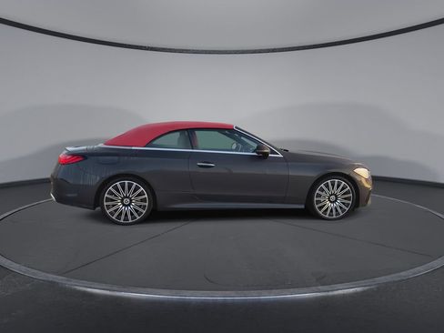 Used 2024 Mercedes-Benz CLE 300 4MATIC Cabriolet image 9