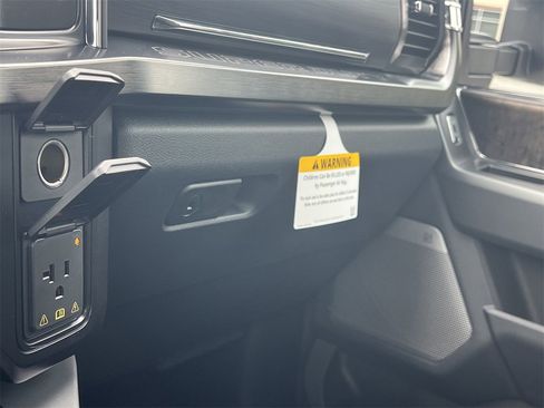 New 2026 Ford F350 Lariat w/ Lariat Premium Package image 10