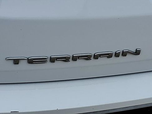 Certified 2022 GMC Terrain AT4 w/ Infotainment Package II image 11