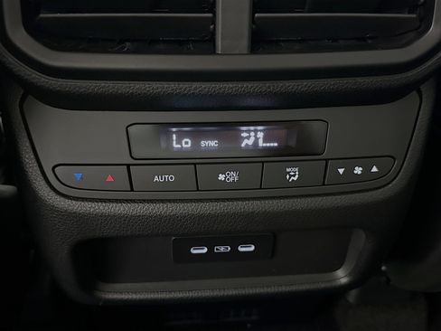 New 2025 Honda Pilot Touring image 31