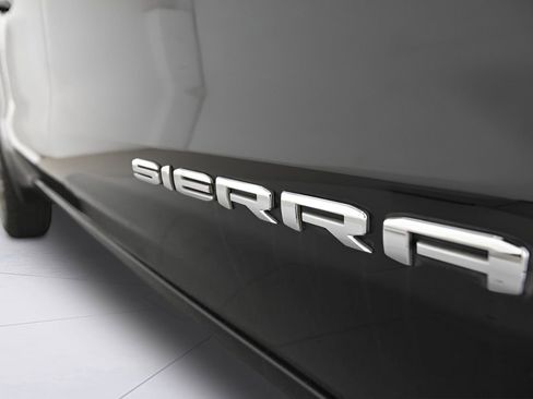 Used 2020 GMC Sierra 1500 SLT AWD/4WD image 39