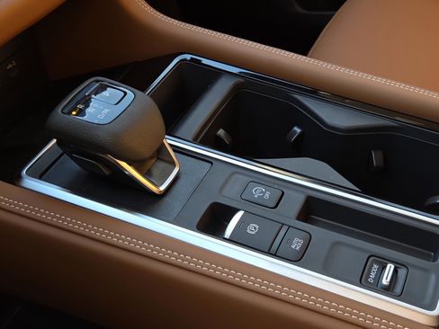 New 2026 Nissan Pathfinder Platinum image 24