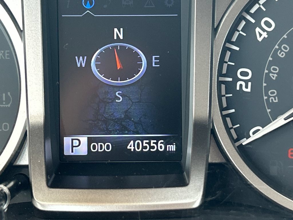 Certified 2023 Toyota Tacoma SR5 AWD/4WD image 19