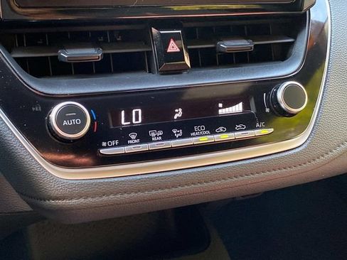 Used 2023 Toyota Corolla SE FWD image 24