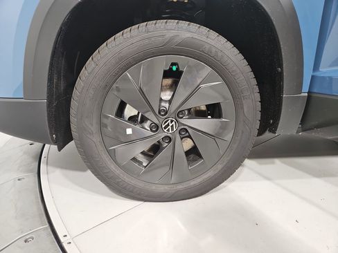 New 2025 Volkswagen Taos S image 25