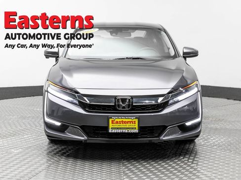 Used 2021 Honda Clarity Plug-In Hybrid image 2