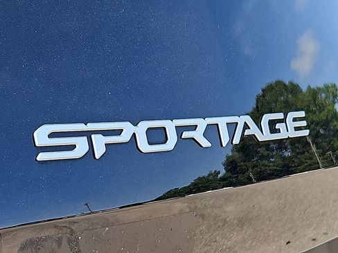 Used 2023 Kia Sportage X-Line w/ X-Line Premium Package AWD/4WD image 38