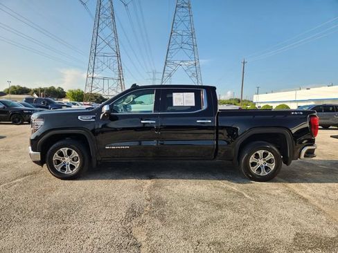 Certified 2025 GMC Sierra 1500 SLT AWD/4WD image 4