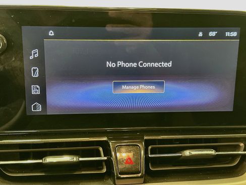 Used 2025 Chevrolet TrailBlazer LT AWD/4WD image 22