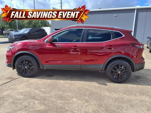 Used 2022 Nissan Rogue Sport SV FWD image 5