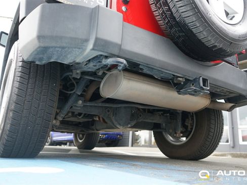 Used 2018 Jeep Wrangler Sport image 8