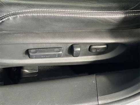 Used 2017 Honda Accord Sport image 12