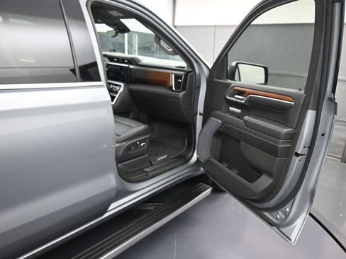 Used 2023 GMC Sierra 1500 Denali w/ Technology Package image 42