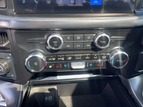 Used 2024 Ford F150 Lariat AWD/4WD image 35