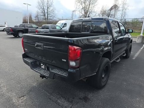 Used 2023 Toyota Tacoma SR image 7