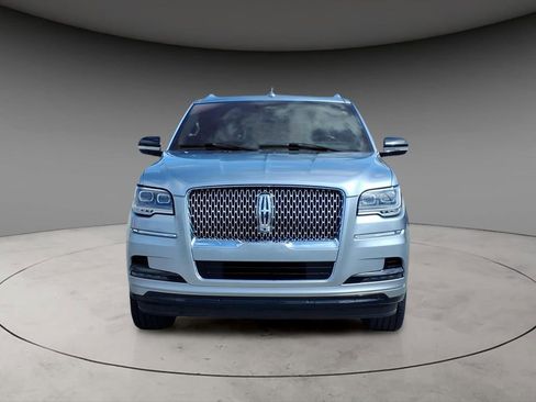 Used 2023 Lincoln Navigator Reserve image 15