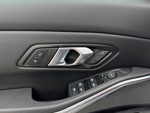 Used 2025 BMW M340i RWD image 10