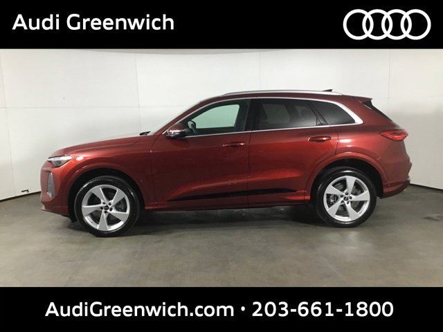 Certified 2025 Audi Q5 Premium Plus AWD/4WD image 4
