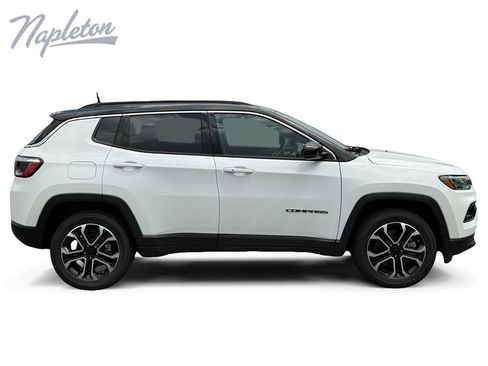 Used 2023 Jeep Compass Limited w/ Sun and Sound Group AWD/4WD image 7