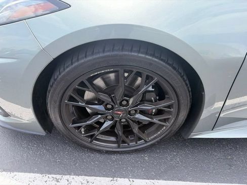Used 2024 Chevrolet Corvette Stingray Premium Conv w/ Z51 Performance Package RWD image 8