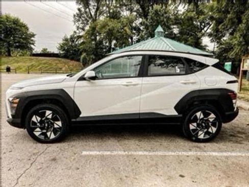 New 2025 Hyundai Santa Fe Calligraphy image 2