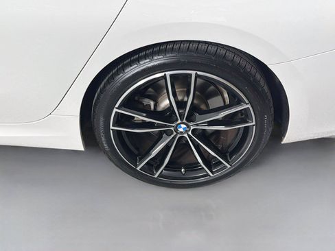 Used 2024 BMW 330i xDrive Sedan w/ M Sport Package AWD/4WD image 31