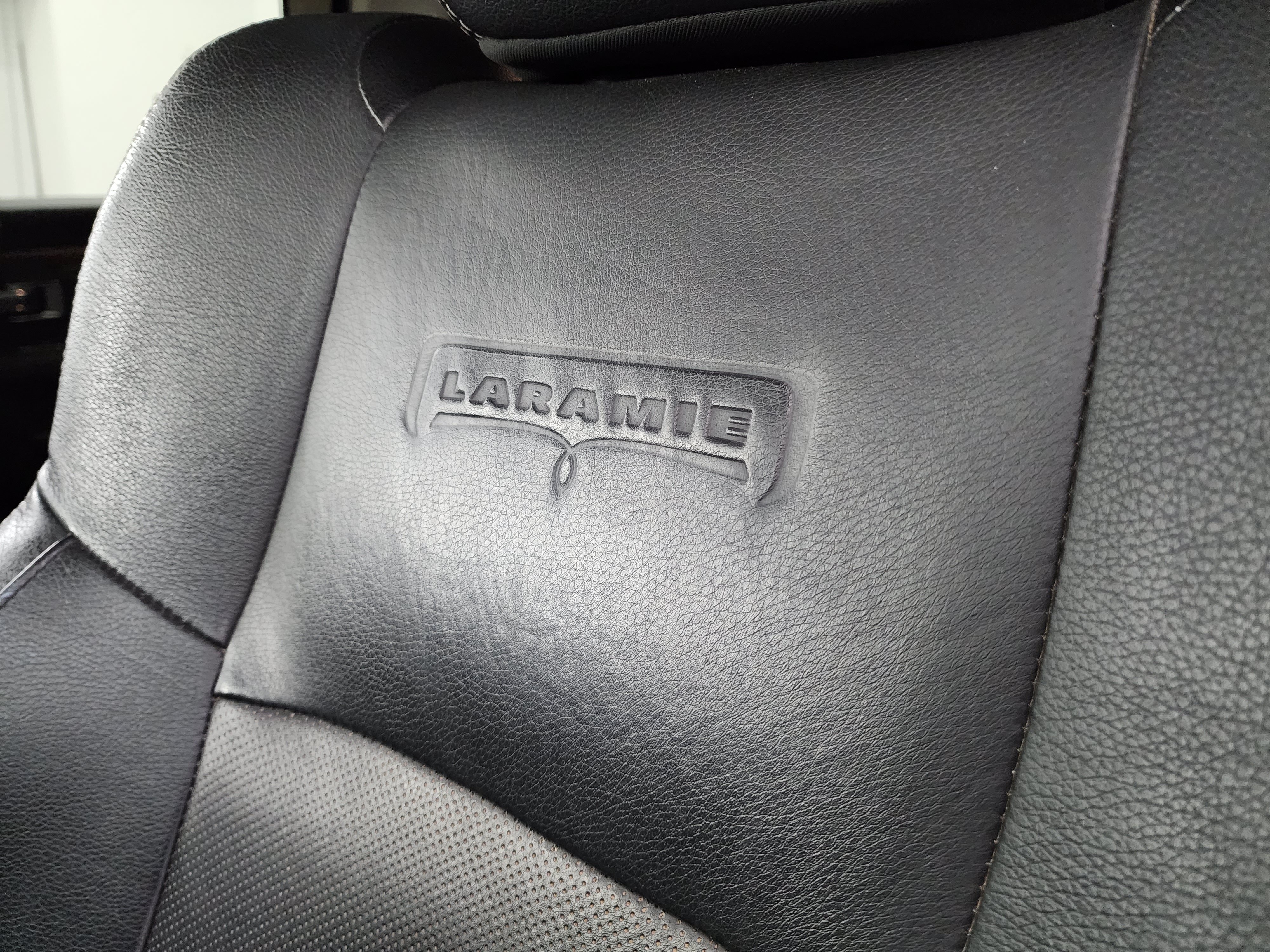 Used 2017 RAM 2500 Laramie AWD/4WD image 46