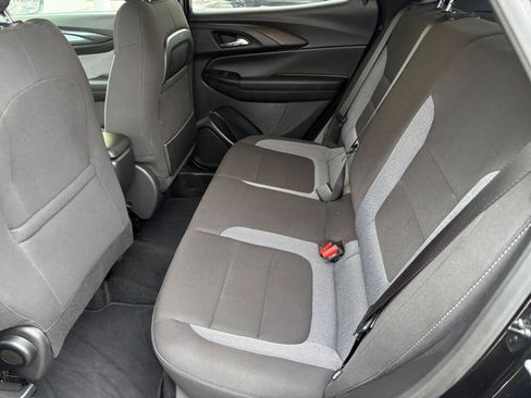 Used 2025 Chevrolet TrailBlazer LT w/ Driver Confidence Package image 22