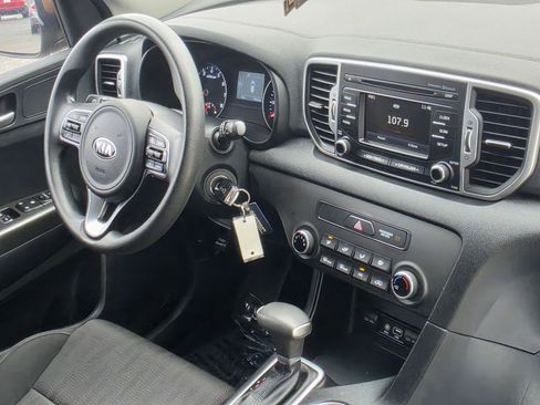 Used 2017 Kia Sportage LX AWD/4WD image 46