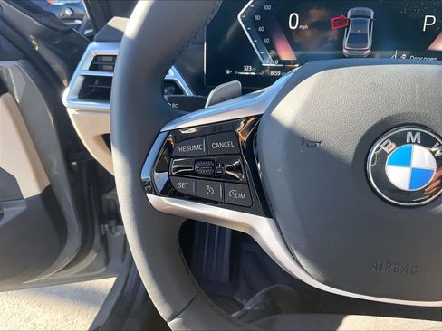 Certified 2025 BMW 330i Sedan w/ Convenience Package image 19