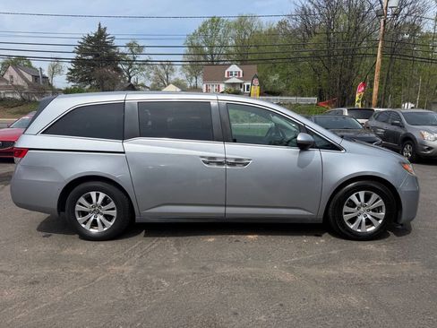 Used 2016 Honda Odyssey EX image 4
