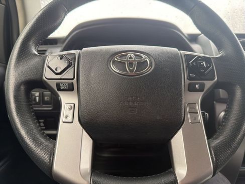 Used 2020 Toyota 4Runner SR5 image 36