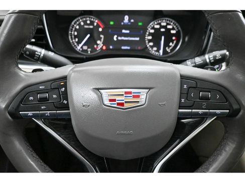 Used 2020 Cadillac XT6 Premium Luxury image 39