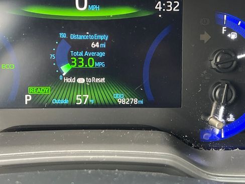 Used 2020 Toyota Corolla LE image 28