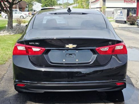 Used 2017 Chevrolet Malibu LT FWD image 5